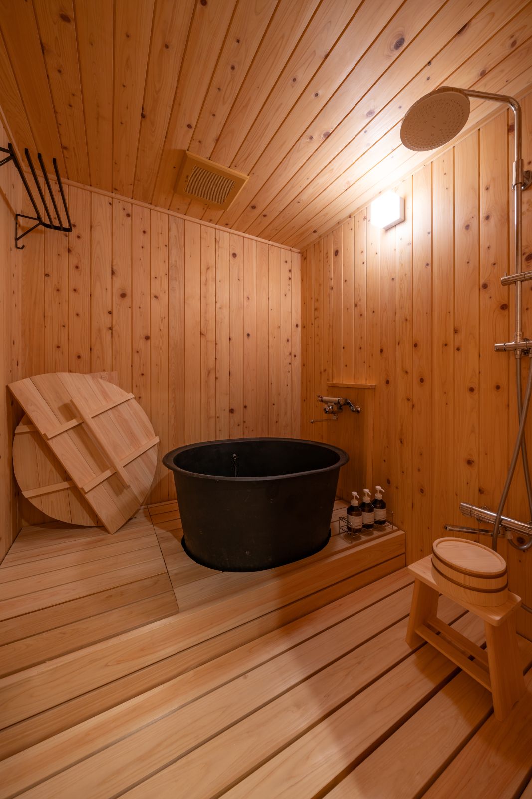 ガラス床ディスプレイ